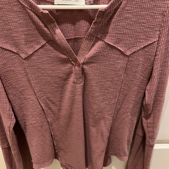 Split neck henley top - Picture 10 of 12